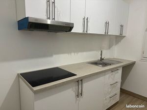 Location :Appartement 4 pièces - 65 5 m² à DOMONT 1200 euros + place de parking 30 euros D