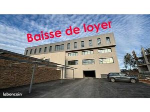 Bureaux 1 241 m²