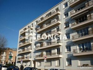 Studio 1 pièce 30 m²