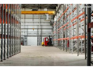 Local industriel 320 m²