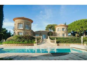 Exceptionnelle demeure vue mer