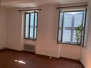 APPARTEMENT F3 A GRIMAUD