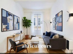 Spécial investisseurs  3 lots à potentiel dans un immeuble rue Valfenière Lyon 01