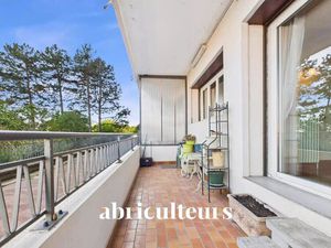 Grand 3 pièces au calme au coeur de la Croix Rousse