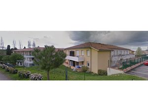 Nailloux Proximité immédiate du centre commercial Outlet V