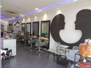 A V Fonds de commerce COIFFURE MIXTE 66