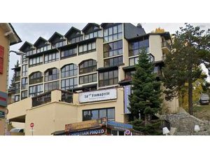 Locaux commerciaux + fond de commerce