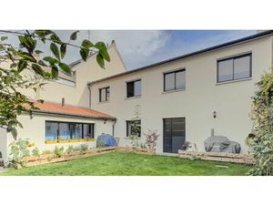 Vente maison 8 pièces 265 m² Reims (51100)