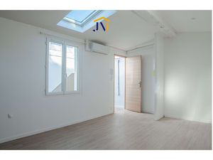 BORDEAUX - CHARTRONS