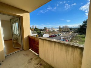 APPARTEMENT T2 LA RICHE - PROCHE TOURS (37000)