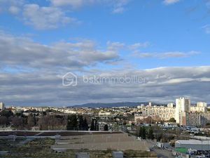 Appartement de 52 80 m² à Marseille-10E-Arrondissement