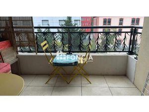 DEUX PIECES / ASCENSEUR/PARKING/RIQUIER