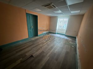Vente local professionnel ou appartement en rez-de-chaussée