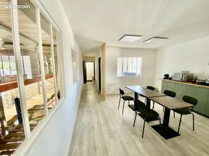 Local bureaux 314 m²