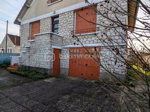 Maison de 96 m² à Saint-Pierre-Les-Nemours