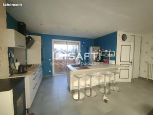 Propriété 4 pièces 76 m²