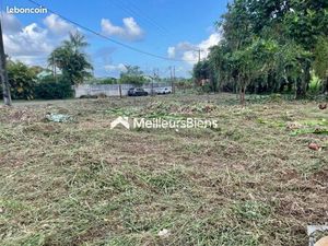 Terrain 1 066 m² Lamentin