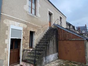 Appartement à rénover dans maison ancienne