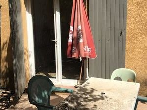 Grand studio meublé terrasse et parking