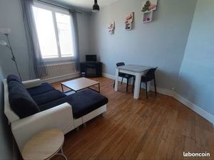Appartement F2 hyper centre
