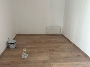 Grand studio refait à neuf 32