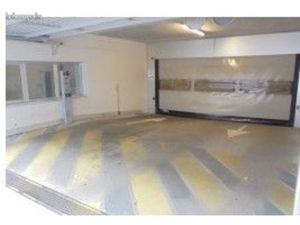 250m Pl. Stalingrad - Parking sous-terrain surveillé  sécurisé