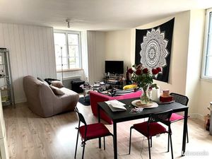Bel appartement dans le centre de Mirebeau