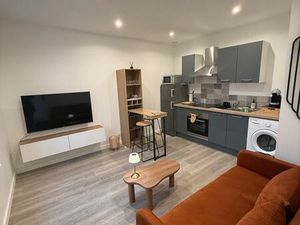 Appartement meublé neuf 30 m² avec terrasse – Millau centre / IFSI