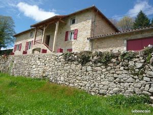 Maison dans le cantal