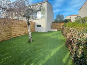 T1 bis meublé 30 m² avec jardin privatif 40m2 et entrée indépendante – Quartier du Bourg-s