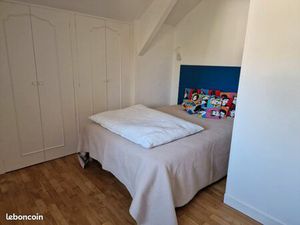 Chambre meublée grande cuisine-salon tout confort dans maison individuelle