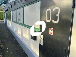 Local d'activité 85 m²