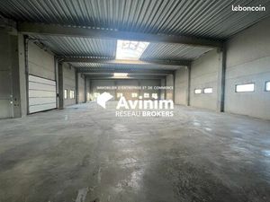 Local 1500 m² Villiers-le-Bel