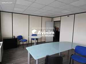 Bureaux 117 m² Cergy