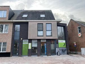 Surface commerciale à louer à Dorp 6 Olen (RBU93166)