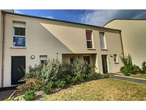 Location appartement  m² T-2 à Fleury-les-Aubrais  755 €