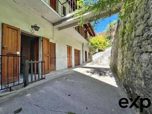 Elisa VANOVERSCHELDE