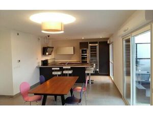 Location appartement  m² T-3 à Prévessin-Moëns  2 358 €