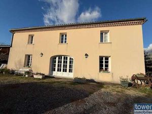 Vente Maison à Saint-Bonnet-sur-Gironde (17150) : à vendre / 149m² Saint-Bonnet-sur-Girond