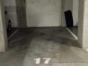 emplacement couvert pour voiture/moto