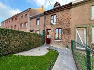 Jolie maison 2 façades avec jardin