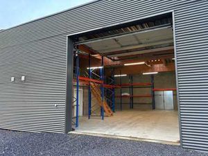 Entrepôt de 230m² sis à Halma (Wellin).