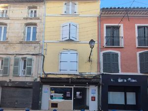 A VENDRE IMMEUBLE DE RAPPORT : 3 APPARTEMENTS ET 2 LOCAUX COMMERCIAUX A MARTIGUES