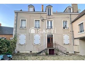 Immeuble avec appartements et commerces