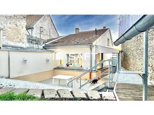 Investissement sûr – maison refaite à neuf