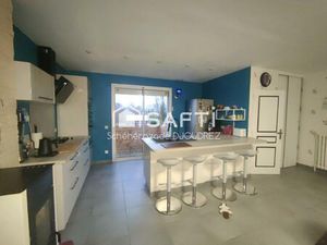MAISON SUR SOUS-SOL - 4 PIECES - GARAGE - DEPENDANCES - TERRAIN 1375M²