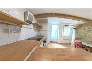 T2 meublé rénové avec patio – Rez-de-jardin au calme