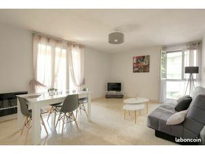 T2 Spacieux 57m² & Balcon - Cœur Monplaisir/Frères Lumière LYON 8 | Lumineux  Cuisine Équi