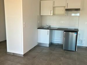 Appartement T2 récent avec jardin et parking