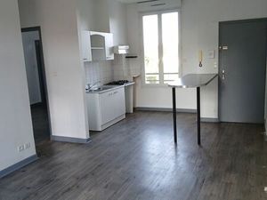 T3 centre ville USSEL face au marché couvert